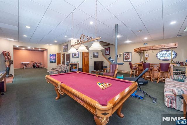 86 Point View Parkway, Wayne, NJ 07470