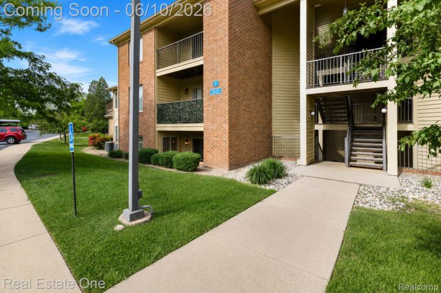 2635 Greenstone Boulevard 501, Auburn Hills, MI 48326