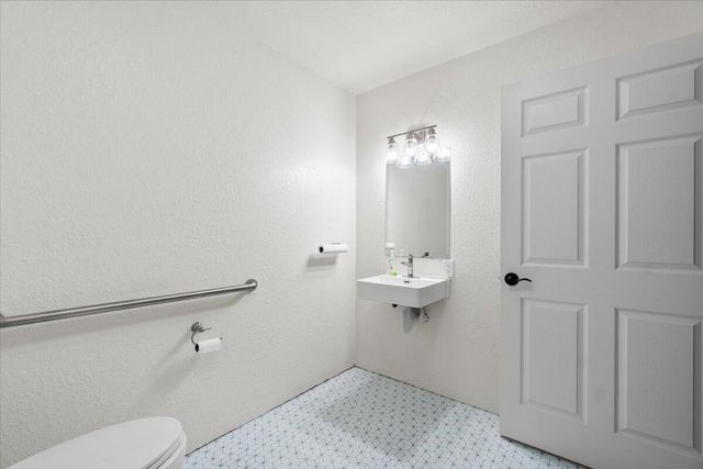 2150 Drake Hill Road, Fortuna, CA 95540