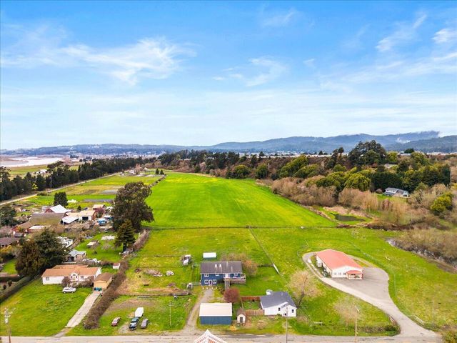2150 Drake Hill Road, Fortuna, CA 95540