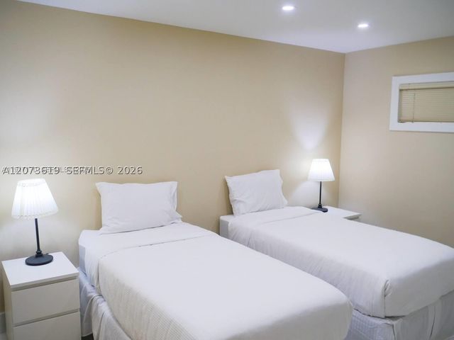 1717 N Bayshore Dr A-3847, Miami, FL 33132