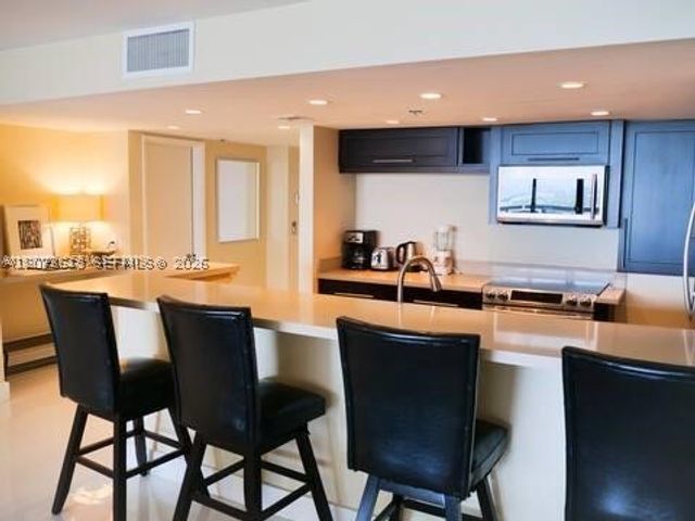 1717 N Bayshore Dr A-3847, Miami, FL 33132