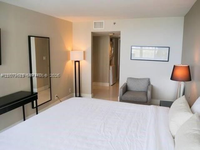 1717 N Bayshore Dr A-3847, Miami, FL 33132
