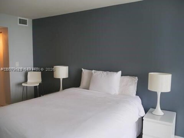 1717 N Bayshore Dr A-3847, Miami, FL 33132