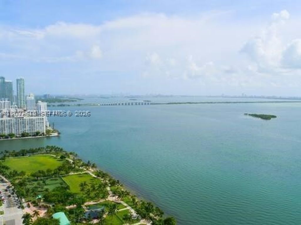1717 N Bayshore Dr A-3847, Miami, FL 33132