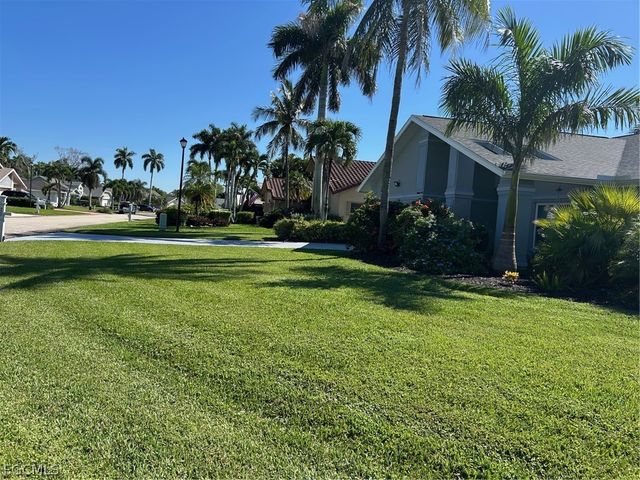 8860 Banyan Cove CIR, Fort Myers, FL 33919