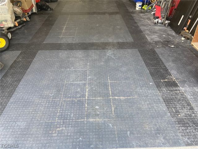 8860 Banyan Cove CIR, Fort Myers, FL 33919