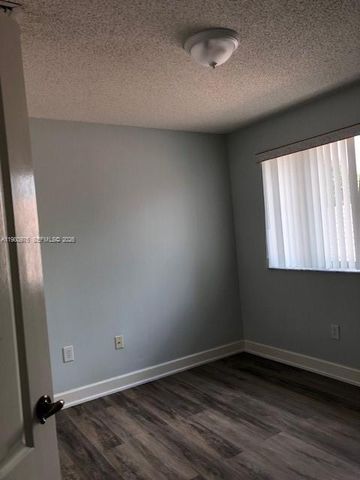 5273 NW 113th Ave, Doral, FL 33178