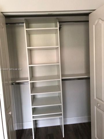 5273 NW 113th Ave, Doral, FL 33178