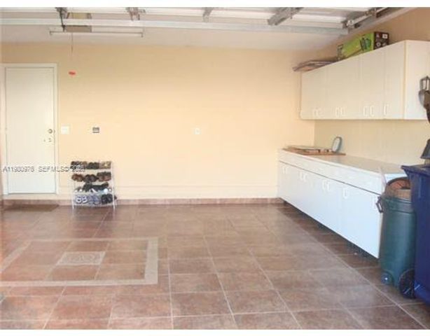 5273 NW 113th Ave, Doral, FL 33178