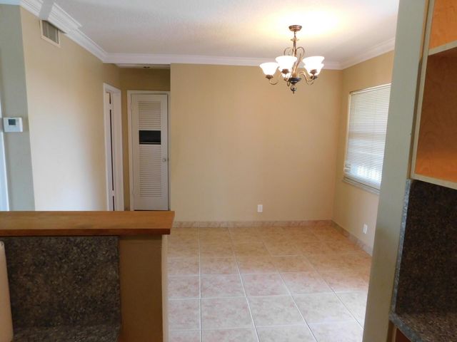 4770 NW 10 Court NW 306, Plantation, FL 33313