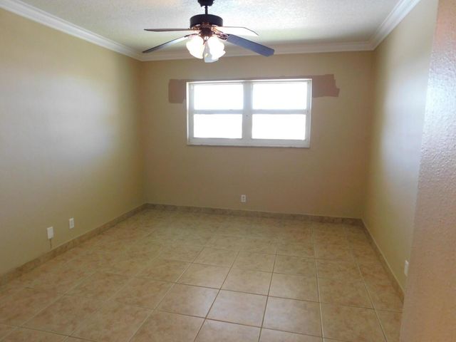 4770 NW 10 Court NW 306, Plantation, FL 33313