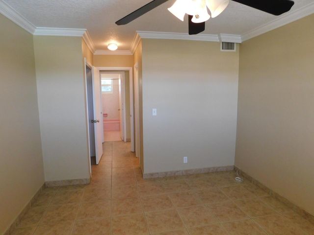 4770 NW 10 Court NW 306, Plantation, FL 33313