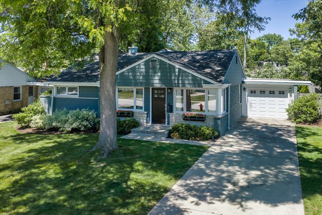 1938 Lincoln Avenue, Northbrook, IL 60062