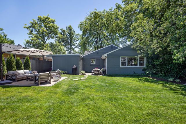 1938 Lincoln Avenue, Northbrook, IL 60062