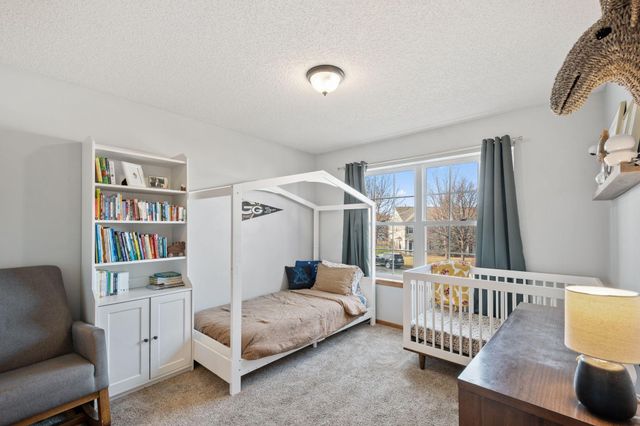 668 Cobblestone Way, Shakopee, MN 55379