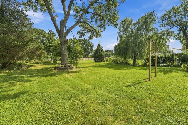 6429 Taylor Drive, Woodridge, IL 60517