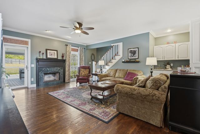 1015 Singing Springs Rd, Mount Juliet, TN 37122