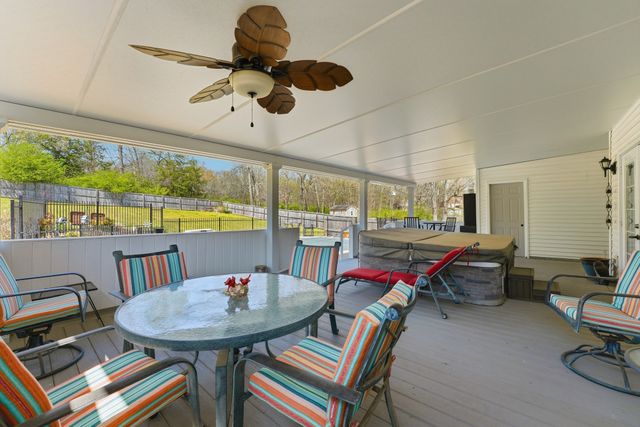 1015 Singing Springs Rd, Mount Juliet, TN 37122