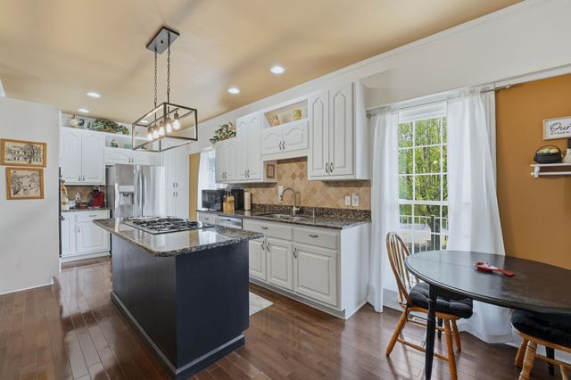 1015 Singing Springs Rd, Mount Juliet, TN 37122