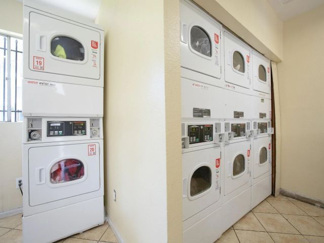 1240 N Broadway Unit 30, Escondido, CA 92026