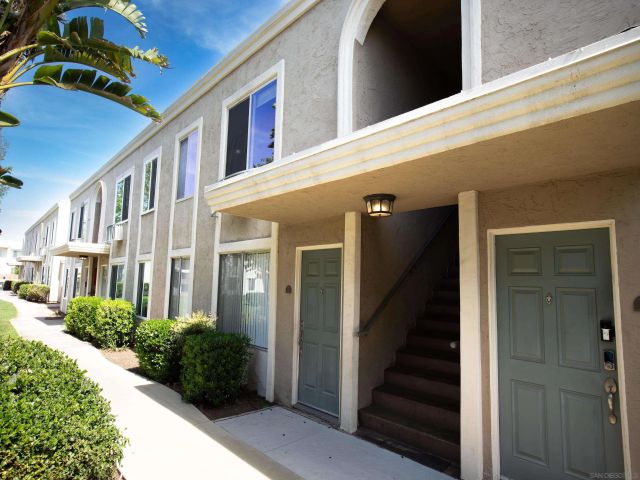 1240 N Broadway Unit 30, Escondido, CA 92026