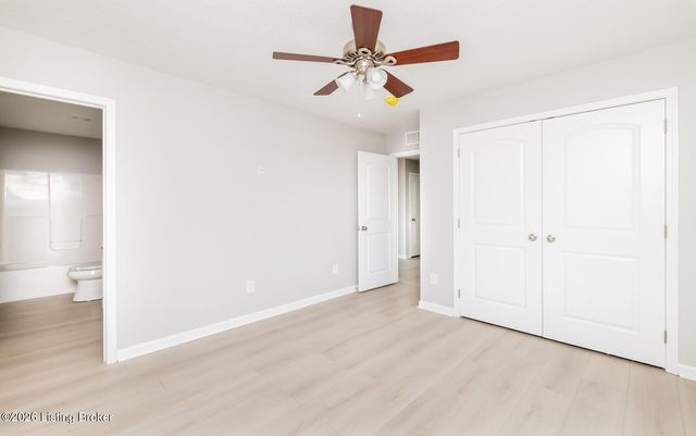 222 Mud Hen Dr, Shepherdsville, KY 40165