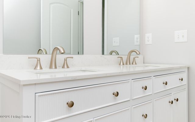 222 Mud Hen Dr, Shepherdsville, KY 40165