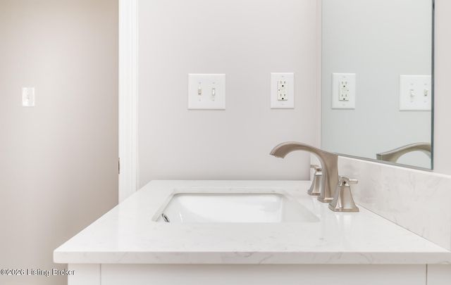 222 Mud Hen Dr, Shepherdsville, KY 40165