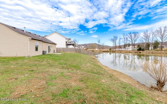 222 Mud Hen Dr, Shepherdsville, KY 40165