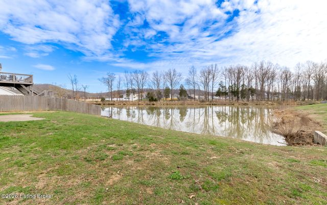 222 Mud Hen Dr, Shepherdsville, KY 40165