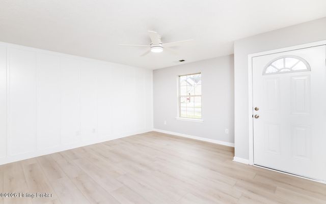 222 Mud Hen Dr, Shepherdsville, KY 40165