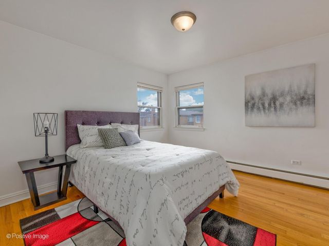 8544 W Rascher Avenue 3W, Chicago, IL 60656