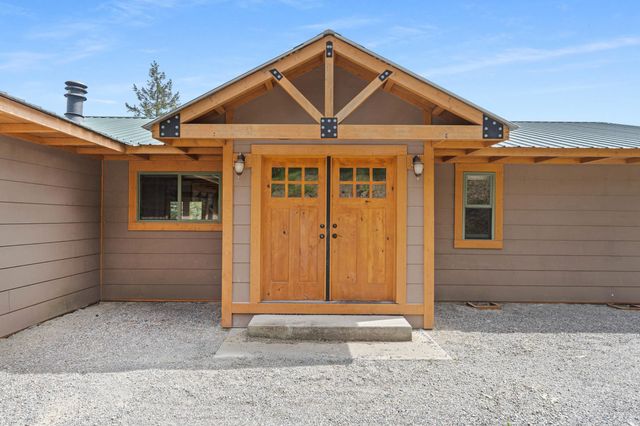 16027 N Koth Rd, Newman Lake, WA 99205