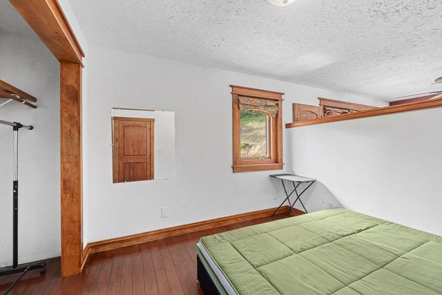 16027 N Koth Rd, Newman Lake, WA 99205