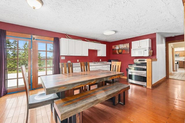 16027 N Koth Rd, Newman Lake, WA 99205