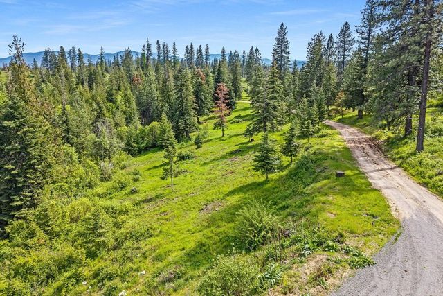 16027 N Koth Rd, Newman Lake, WA 99205