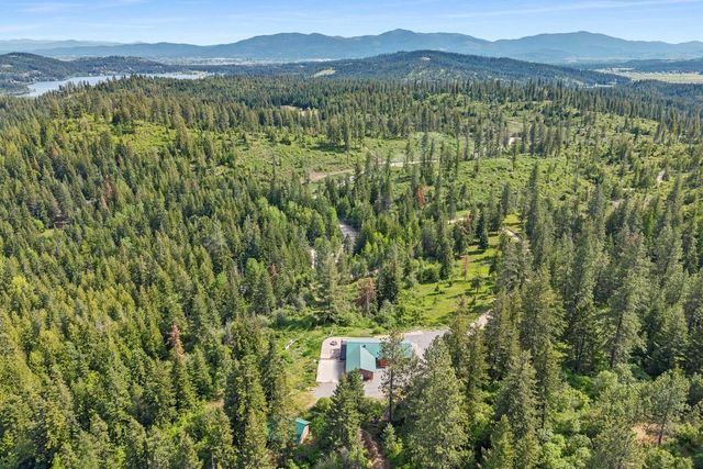 16027 N Koth Rd, Newman Lake, WA 99205