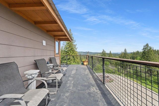 16027 N Koth Rd, Newman Lake, WA 99205