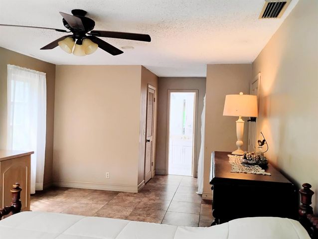 15531 42nd Road N, Loxahatchee Groves, FL 33470