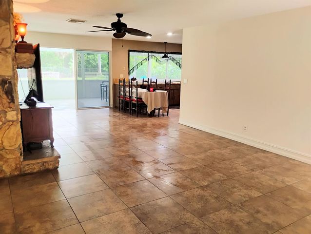 15531 42nd Road N, Loxahatchee Groves, FL 33470
