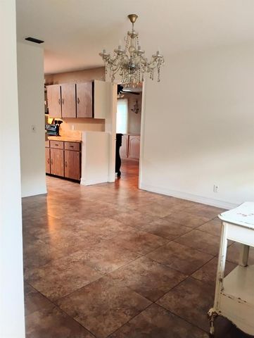 15531 42nd Road N, Loxahatchee Groves, FL 33470