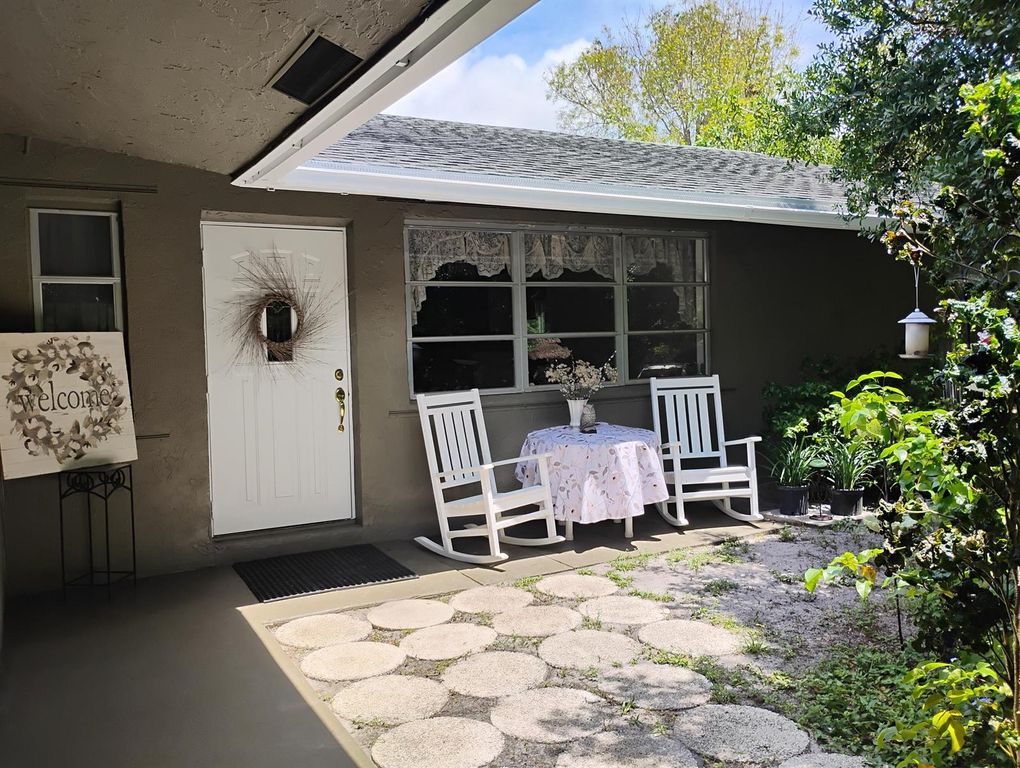 15531 42nd Road N, Loxahatchee Groves, FL 33470