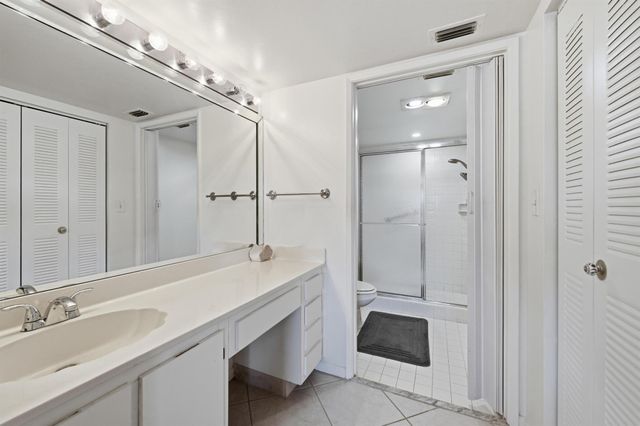 15324 Lakes Of Delray Boulevard 105, Delray Beach, FL 33484