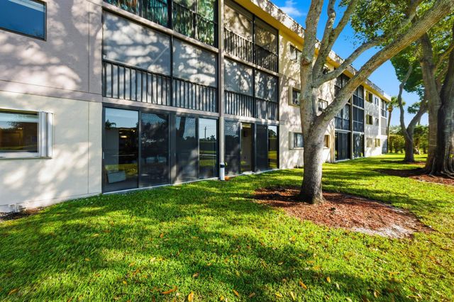 15324 Lakes Of Delray Boulevard 105, Delray Beach, FL 33484