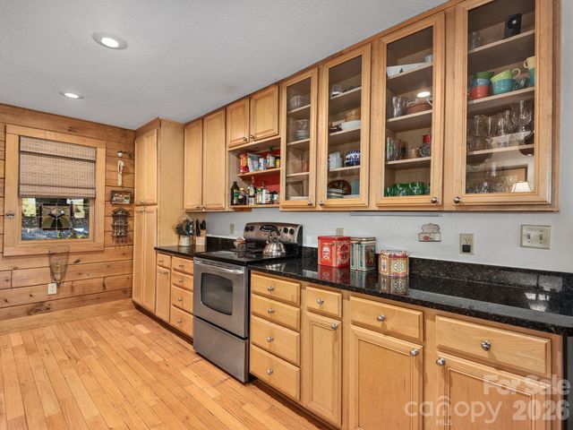 102 Carriage Drive, Fairview, NC 28730