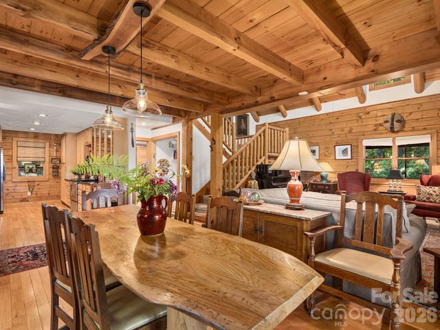 102 Carriage Drive, Fairview, NC 28730