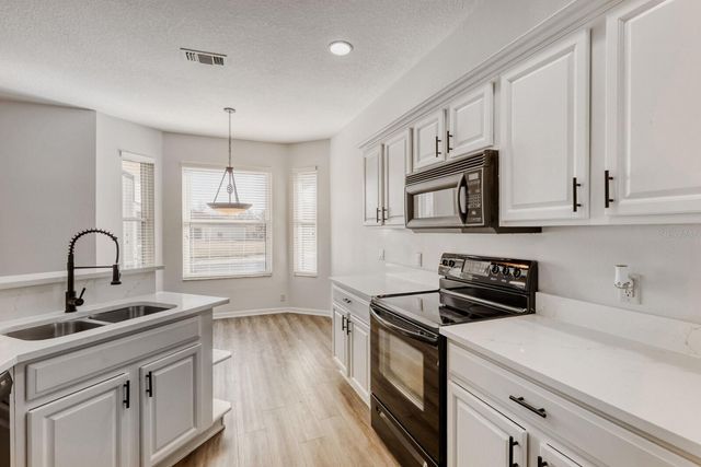 3891 WHISTLEWOOD CIRCLE, Lakeland, FL 33811