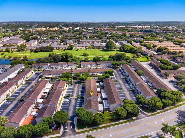 7221 NW 174th Terrace 102, Hialeah, FL 33015