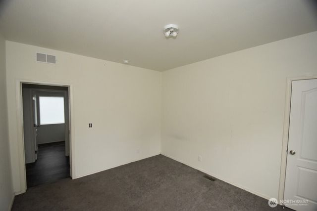 4256 Northgate Drive, Oak Harbor, WA 98277